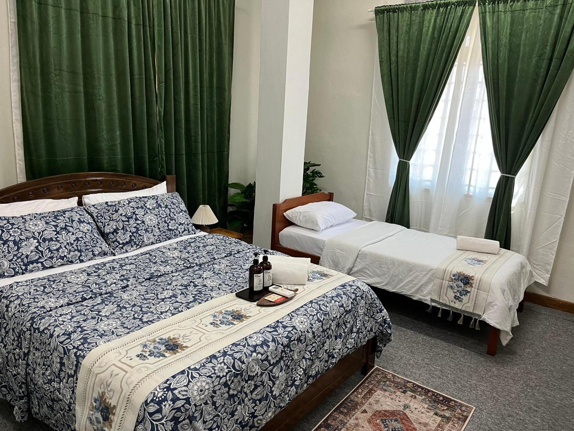 La Wood Homestay Near Kuala Besut Jetty Екстер'єр фото